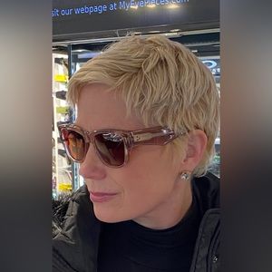 Meet your Posher, Shannon